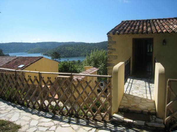 Les Gites Du Lac - Appartements Montauroux Exterior photo